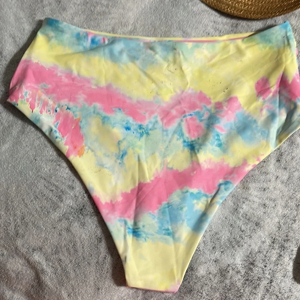 NWOT tie dye tummy control swim bottoms L